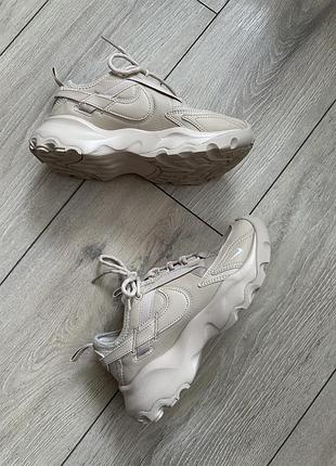 Кросівки жіночі nike tc 7900 beige hf1055-133
