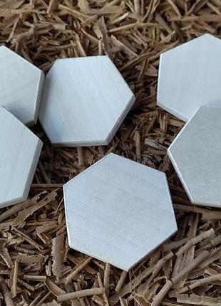 Шестигранные липовые заготовки ручной работы 40×35 мм — ритуальные пластины для магии и украшений