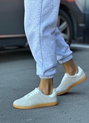 Жіночі кеди adidas