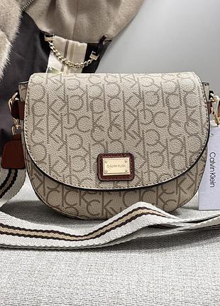 Небольшая женская сумочка на плечо ck k6071 beige