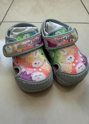 Санадлі skechers