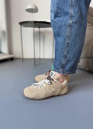 New balance x miu miu 530 beige