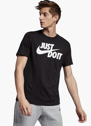Чоловіча футболка nike