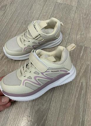 Кроссовки для девочек