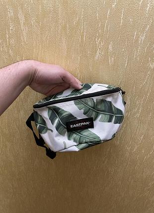 Сумочка бананка eastpak
