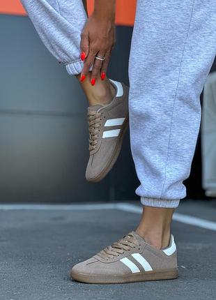 Жіночі кеди adidas