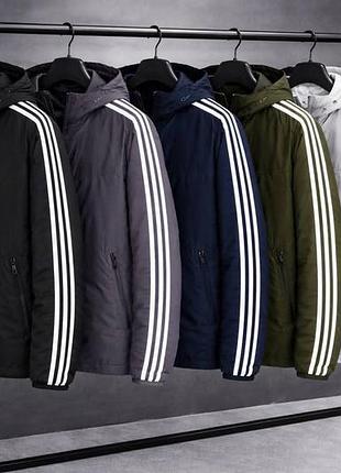 Качественная мужская куртка в цветах