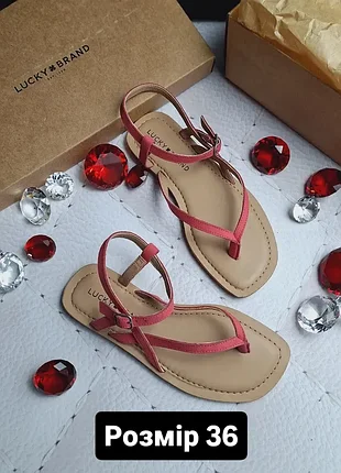 Lucky brand оригінал рожеві шкіряні сандалії