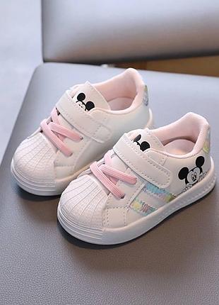 Кросівки дитячі