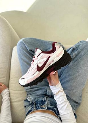 Nike initiator white black burgundy