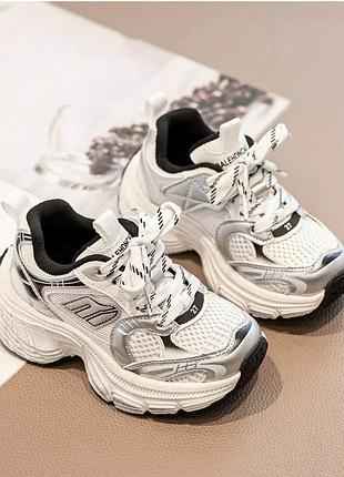 Детские крутые кроссовки