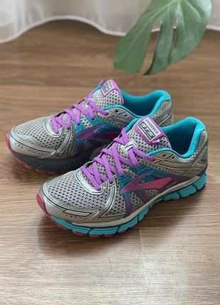 Кросівки brooks adrenaline gts 17 розмір 42