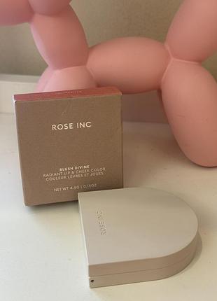 Кремові румʼяна rose inc blush divine