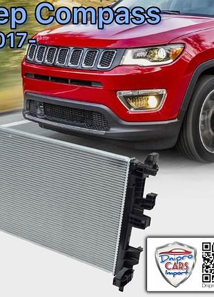 Jeep compass ii з 2017 радіатор охолодження двигуна, 68273401aa