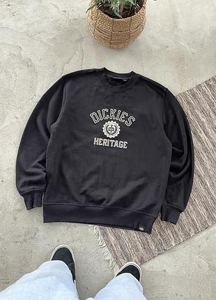 Вінтажний чорний світшот dickies з великим вишитим логотипом на грудях