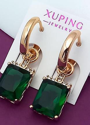 Сережки підвіски із зеленими цирконами xp 18k. 3 см.