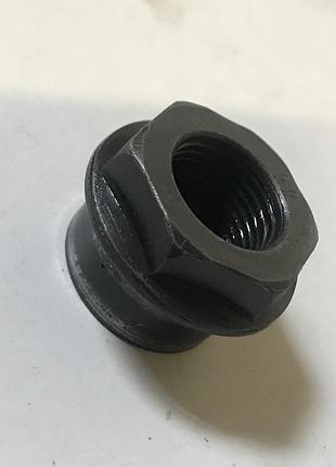 Бу гайка м16 первичного вала кпп jr5 8200073116 renault megane laguna kangoo