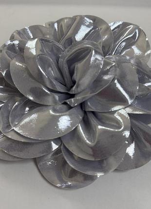 Брошка -квітка парчева silver (діаметр ~19cм)