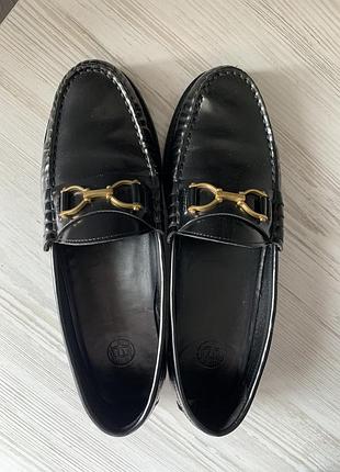 Шкіряні жіночі лофери massimo dutti