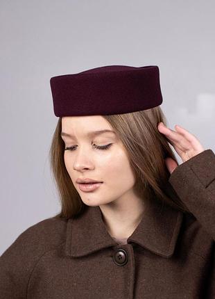 Капелюх таблетка кашемірова d.hats бордового кольору