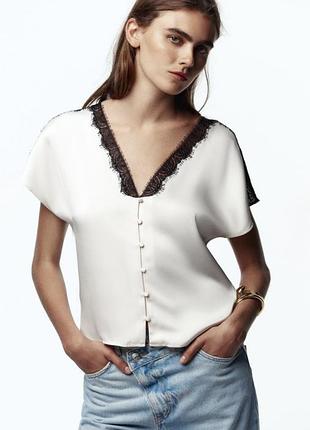 Блуза с контрастным кружевом zara текущие коллекции