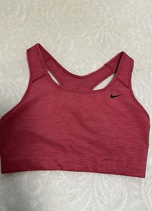 Топ для спорту nike
