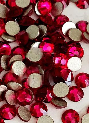 Оригинальные стразы cваровски ruby, ss20(5мм), опт~ 1440 шт.