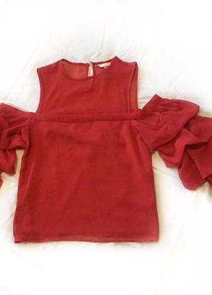 Блуза красная с открытыми плечами, рукава рюши, объемные, буфы, h&m2 фото