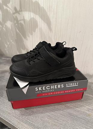 Skechers кросівки дитячі 35р.