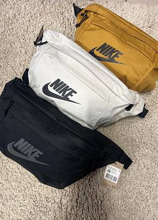 Бананка - nike ba5751-010
