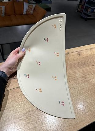 Силиконовый коврик для прикорма mushie mpm-401 беж