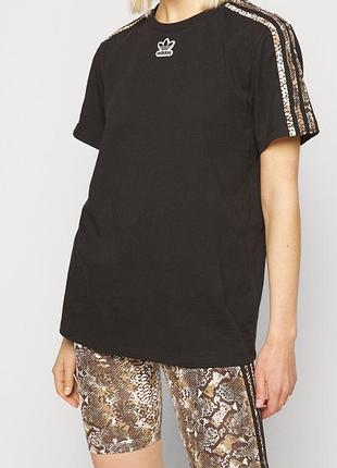 Футболка adidas snake tee