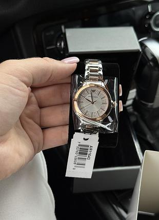 Лаконічний жіночий годинник emporio armani