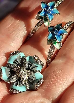 Кольцо с эмалью и цирконами. 9