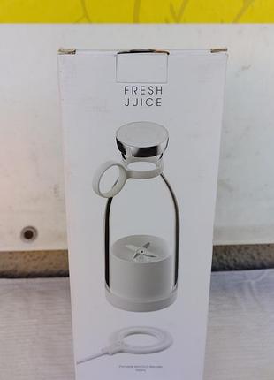 Портативный блендер fresh juice для приготовления смузи и коктейлей