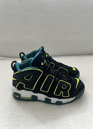 Кроссовки хайтопы фирмы nike 36 размера по стельке 23 см.