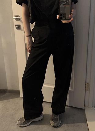 Широкі чорні брюки uniqlo з защипами