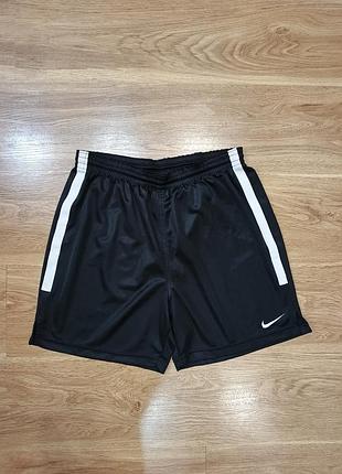 Базовые шорты nike