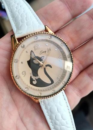 Элегантные часы «котик» в цвете rose gold / кварцевые часы с котом / стильный аксессуар