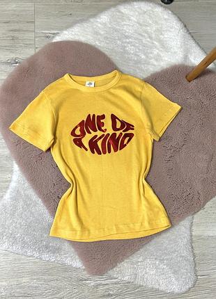 Футболочка від urban outfitters