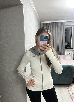 Жіноча спортивна кофта nike