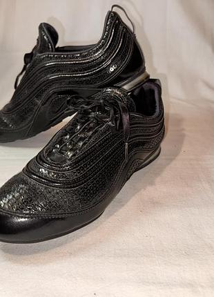 Кроссовки * nike* кожа р.38 (25.00см)