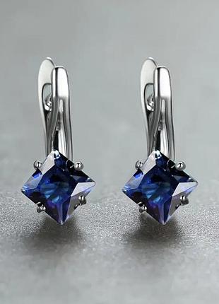 Серьги с синим цирконом, серебристые 1,7*1,3см