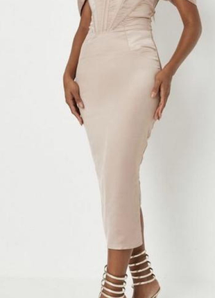 Продам новое платье модель champagne drape neck satin corset midi dress от missguided, созданная в сотрудничестве с carli bybel. 
платье новое сборками.