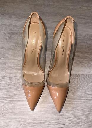 Човники gianvito rossi