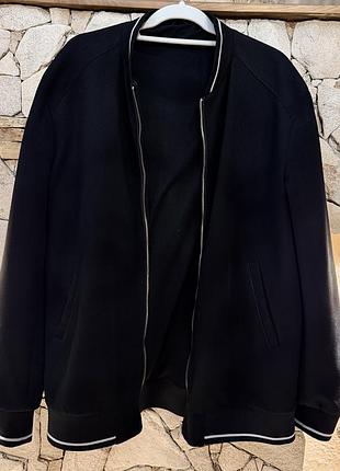 Чорний бомбер zara
