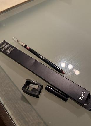 Rouge dior contour стійкий олівець для губ: бездоганні яскраві відтінки, рівний тон губ та комфортне покриття 259 nude ribbon