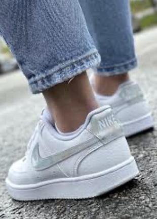 Кросівки моделі nike court vision low