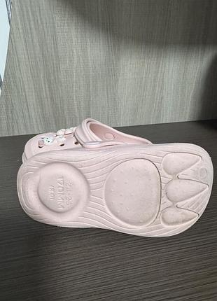 Дитяче взуття типу crocs для дівчинки 4