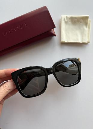 Жіночі сонцезахисні окуляри  gucci dark grey square оригінал
